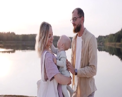 揭秘深圳权威助孕中心:助您实现家庭圆满